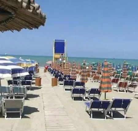 Splendido Apartmens Durres גולם
